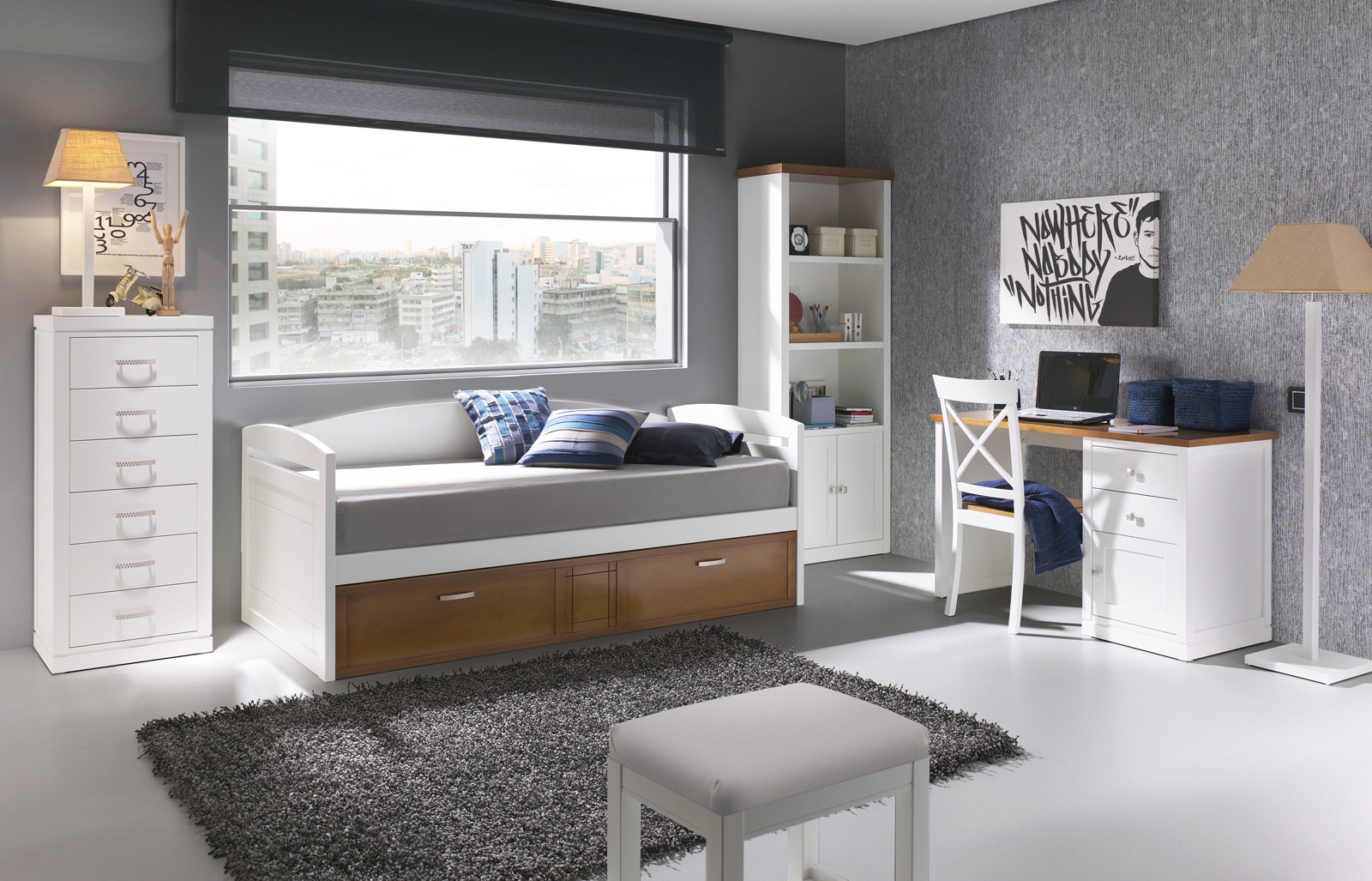 Dormitorio con muebles juveniles y cama nido combinando con escritorio y  sinfonier